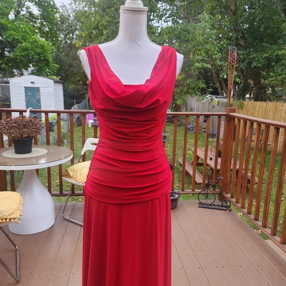 Collection Dressbarn Red Floor Length Sleevesless Strechy Dress size 8 - Picture 7 of 14